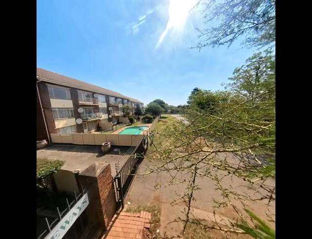 2 BEDROOM APARTMENT FOR SALE IN CROYDON